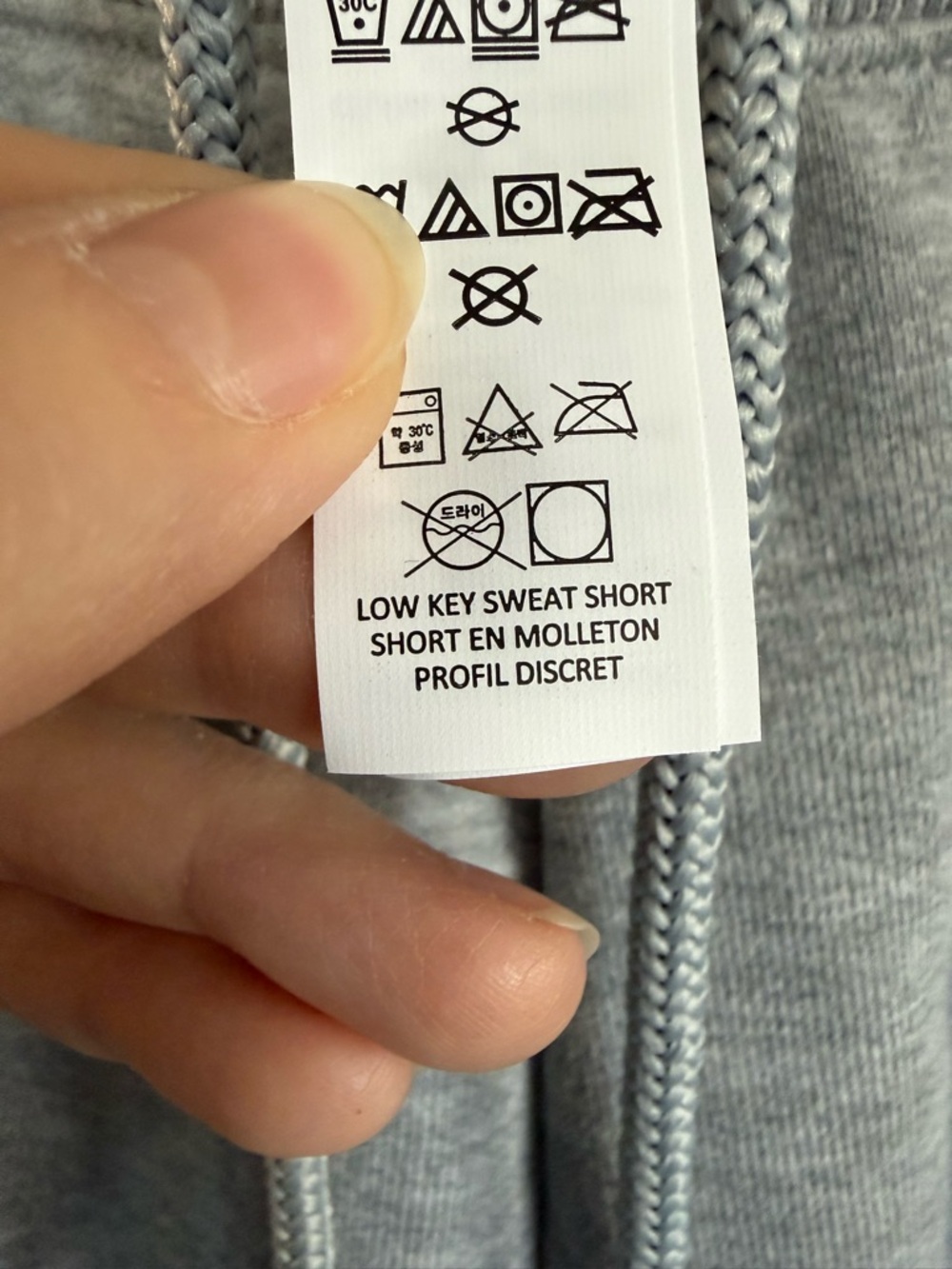 NWT ALO Yoga Low Key Sweat Short Size Medium - Picture 3 of 5